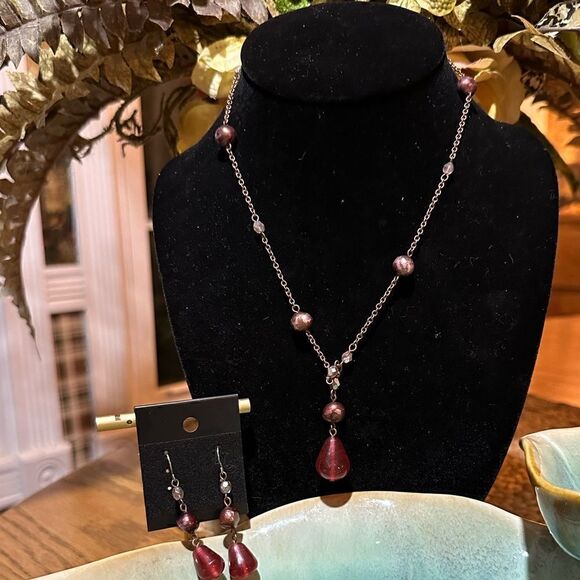 Glass Statement Necklaces with Earrings - Picture 2 of 7